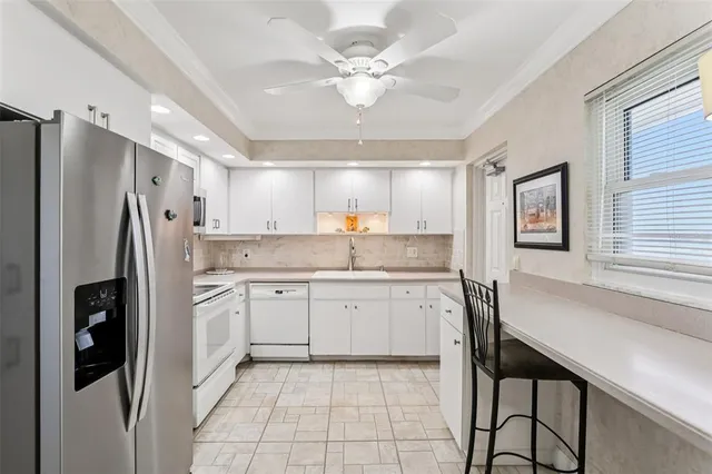 $355,000 | 5108 Brittany Drive South, Unit 805, St. Petersburg, FL 33715