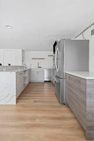 $300,000 | 1660 North LaSalle Drive, Unit 609, Chicago, IL 60614