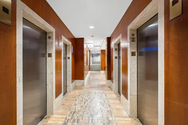 $300,000 | 1660 North LaSalle Drive, Unit 609, Chicago, IL 60614