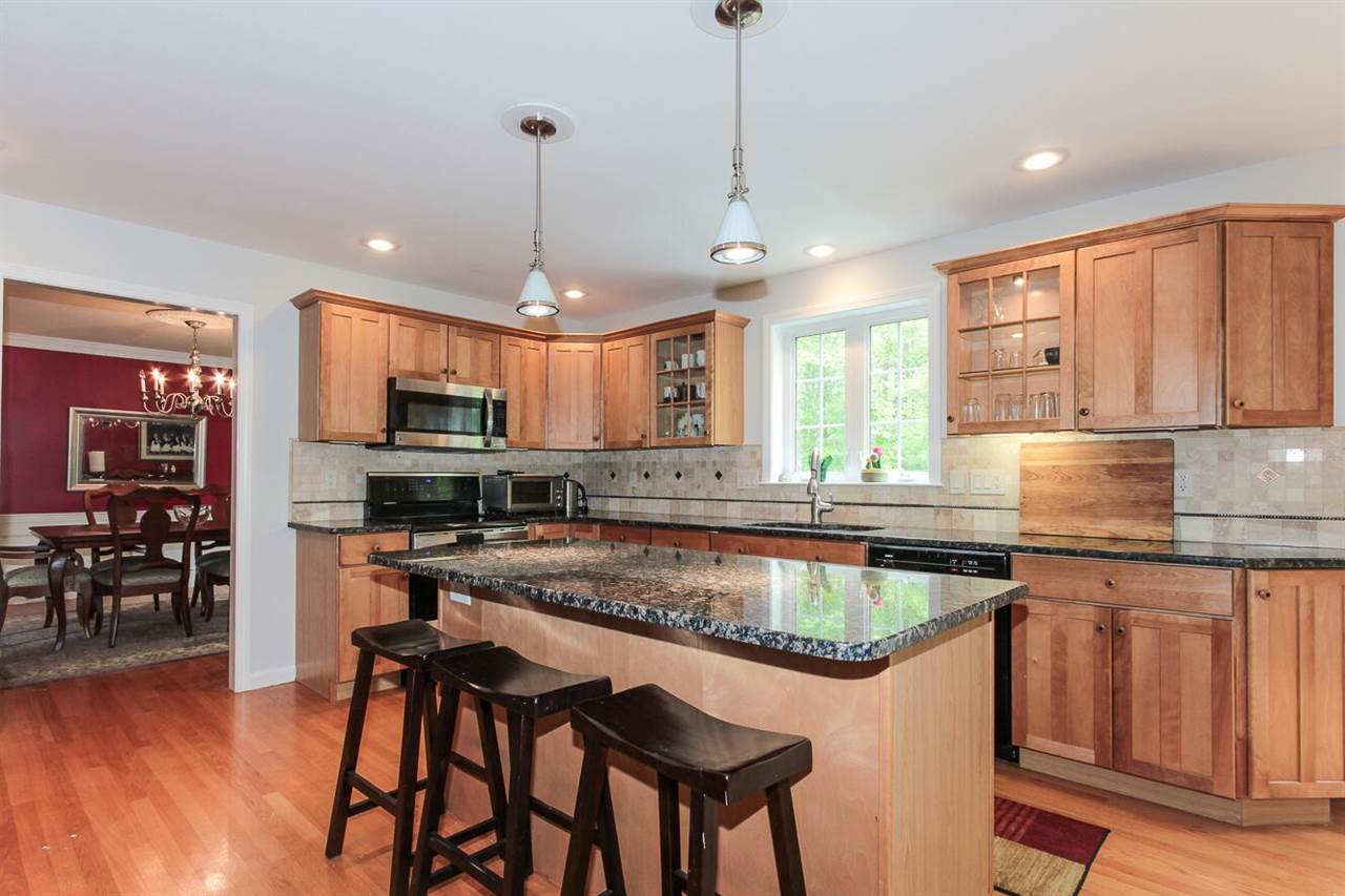 5 Coachman Road Windham, NH 03087 - Photo 11 of 23