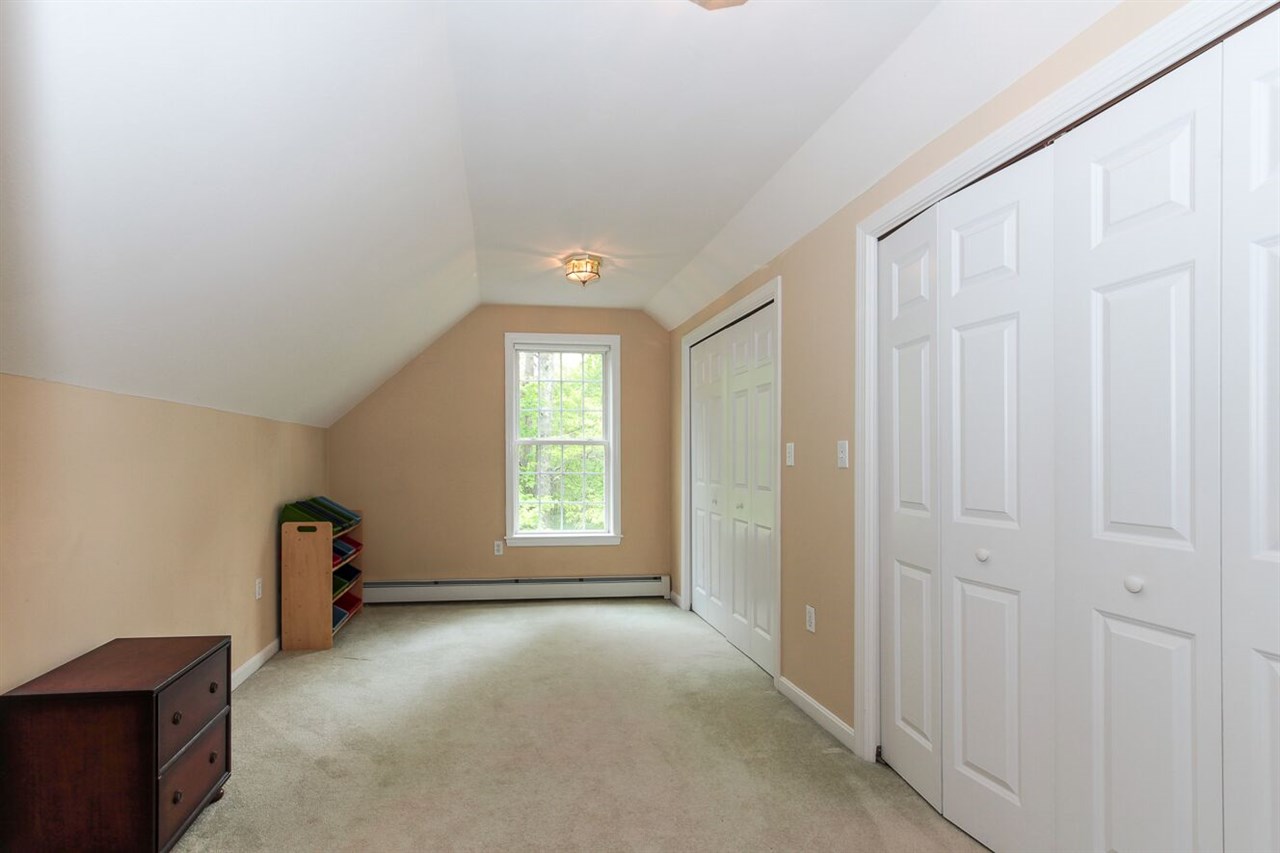 5 Coachman Road Windham, NH 03087 - Photo 20 of 23