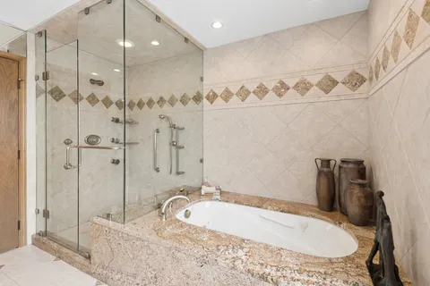 $995,000 | 2445 Vicki Lane, Northbrook, IL 60062