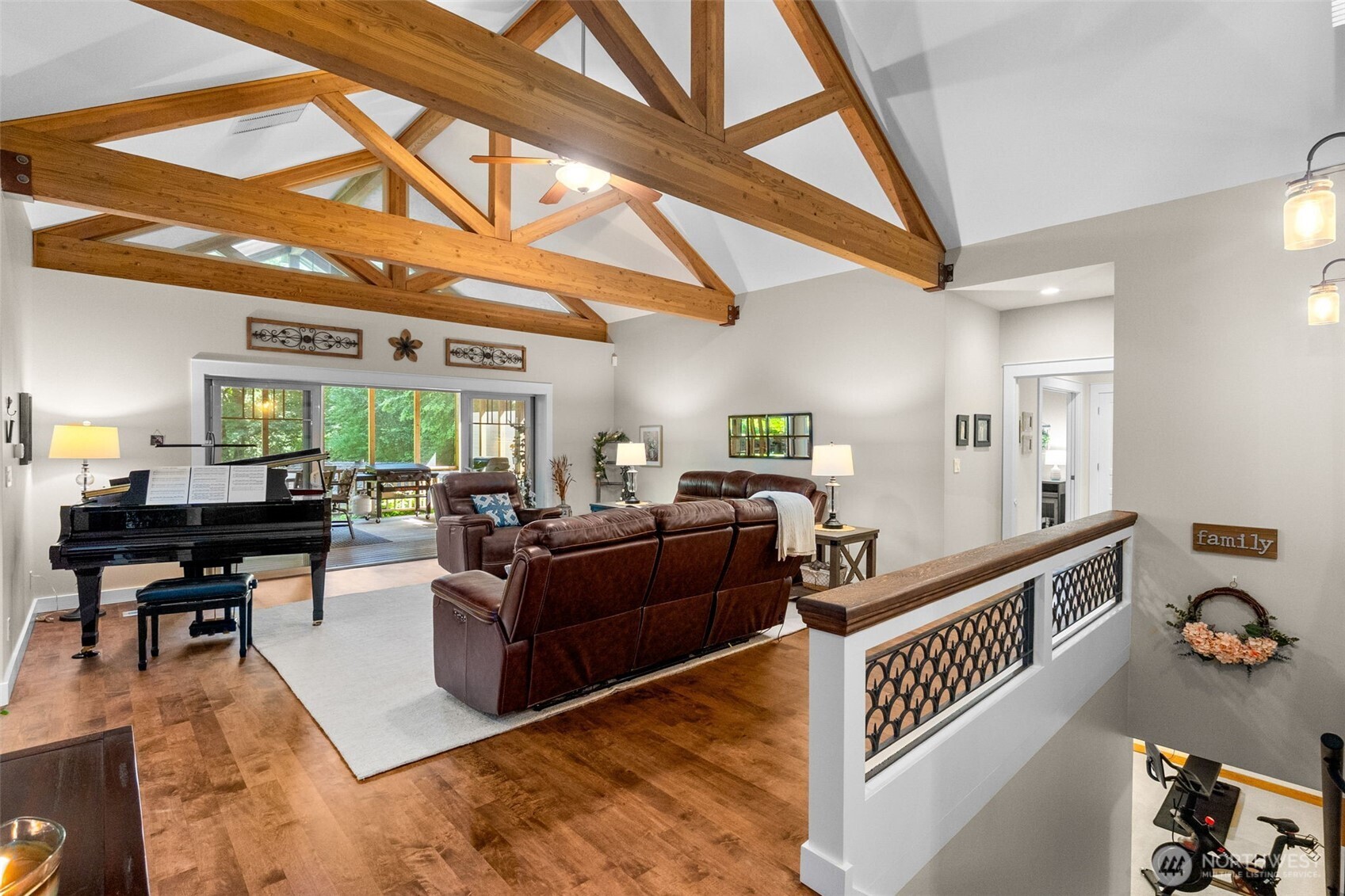 11500 Weisenberger Road Rainier, WA 98576 - Photo 9 of 40