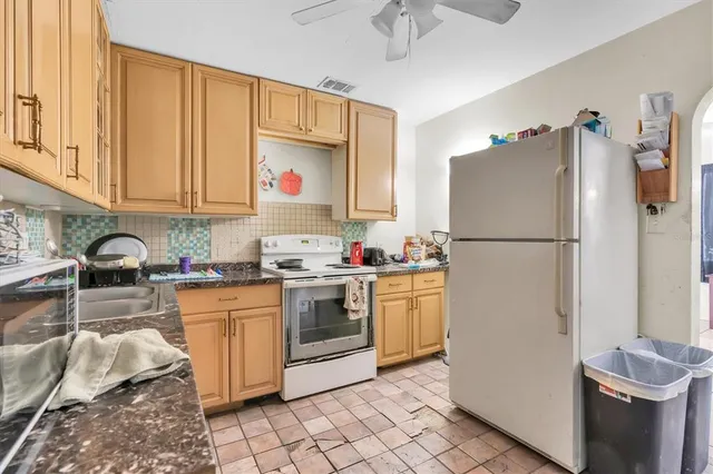 $405,000 | 1900 45th Street South, St. Petersburg, FL 33711