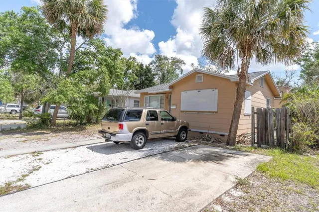 $405,000 | 1900 45th Street South, St. Petersburg, FL 33711