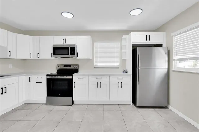 $405,000 | 1900 45th Street South, St. Petersburg, FL 33711