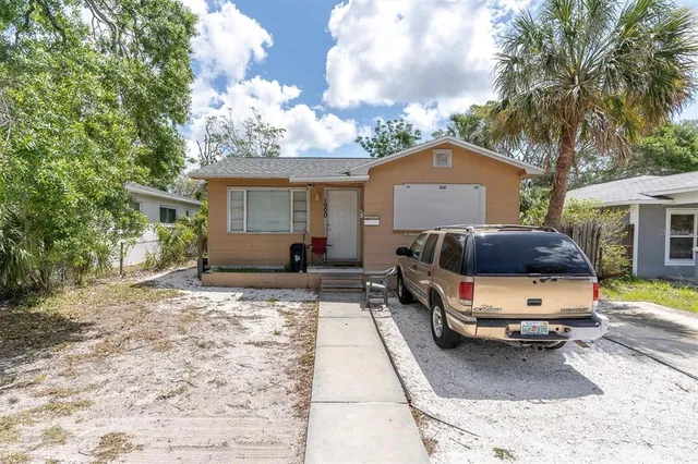 $405,000 | 1900 45th Street South, St. Petersburg, FL 33711