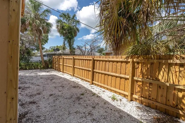 $405,000 | 1900 45th Street South, St. Petersburg, FL 33711