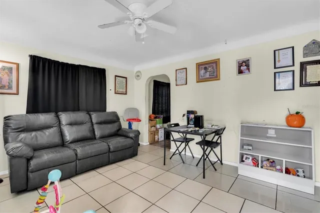 $405,000 | 1900 45th Street South, St. Petersburg, FL 33711