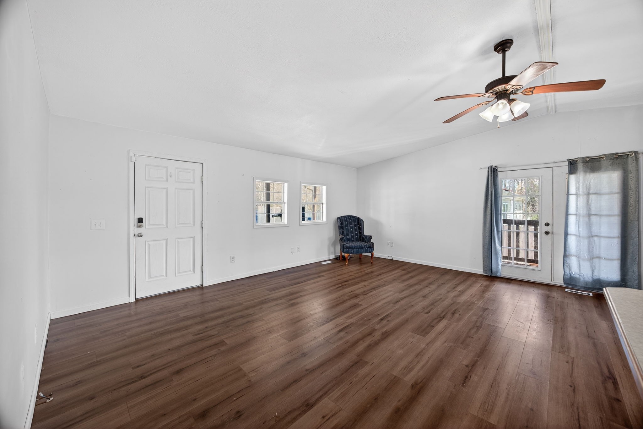 220 Pierce Lane Monterey, TN 38574 - Photo 4 of 22