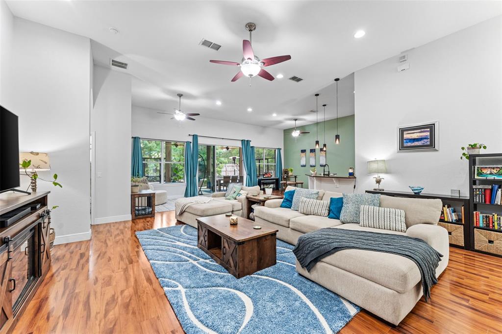 5130 Morning Dew Loop Oviedo, FL 32765 - Photo 5 of 38