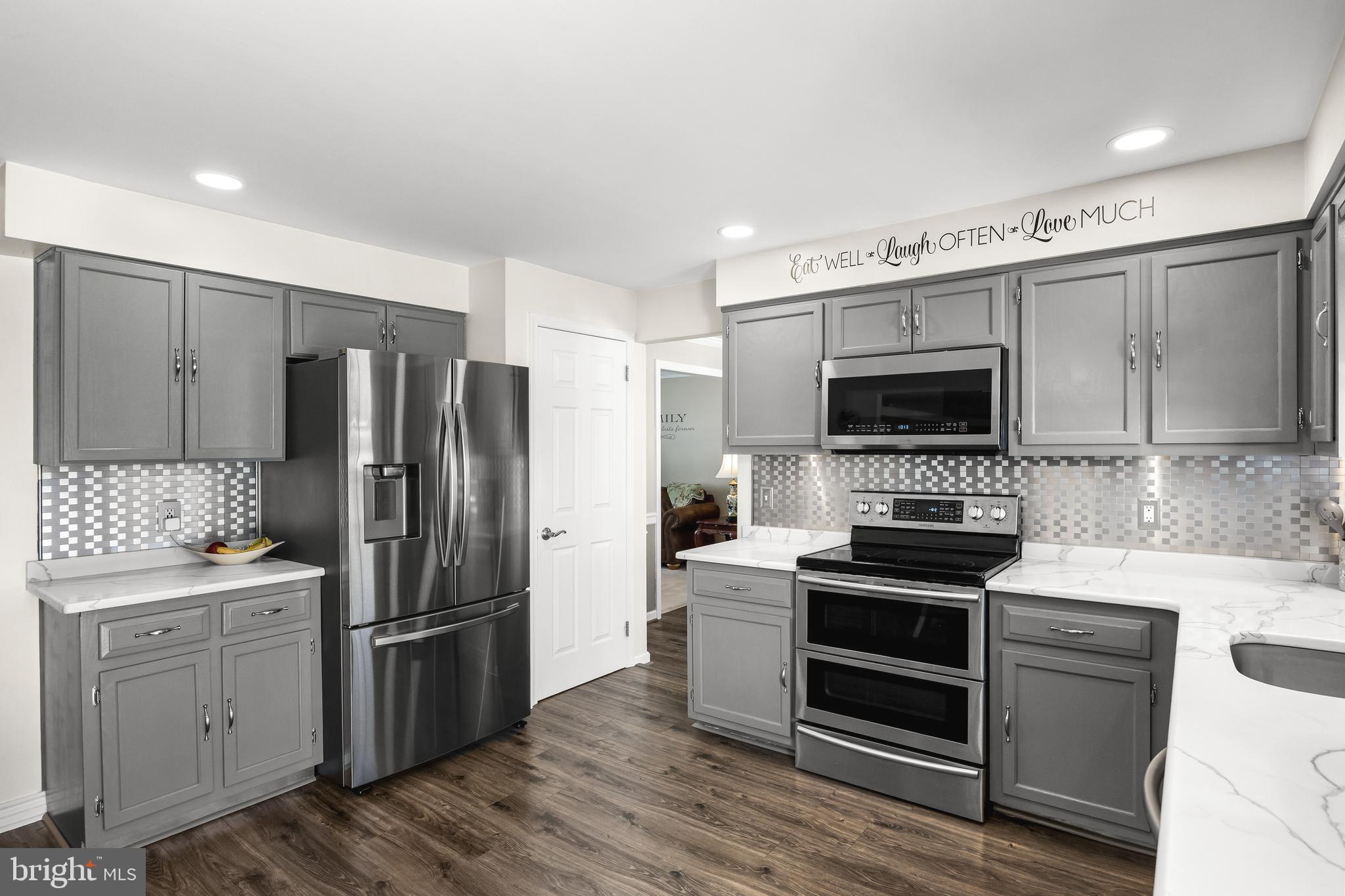 247 Southview Drive Delran, NJ 08075 - Photo 13 of 32