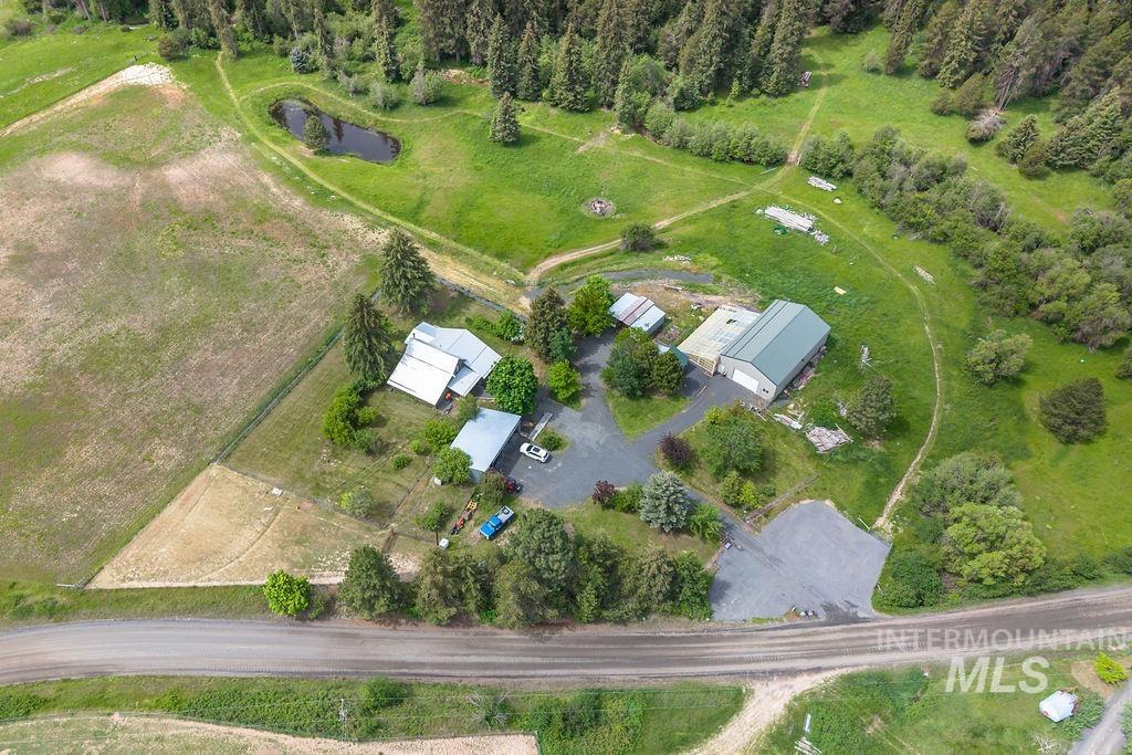 1035 Davis Road Viola, ID 83872 - Photo 23 of 31