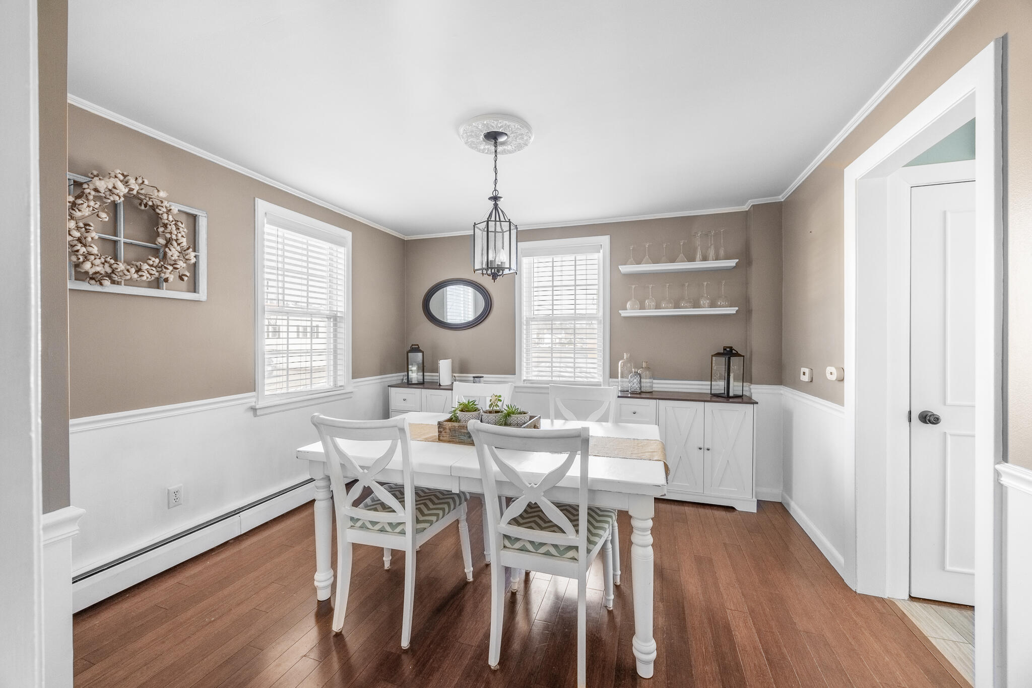 152 East Broadway Extension Bangor, ME 04401 - Photo 12 of 46 Dining-2