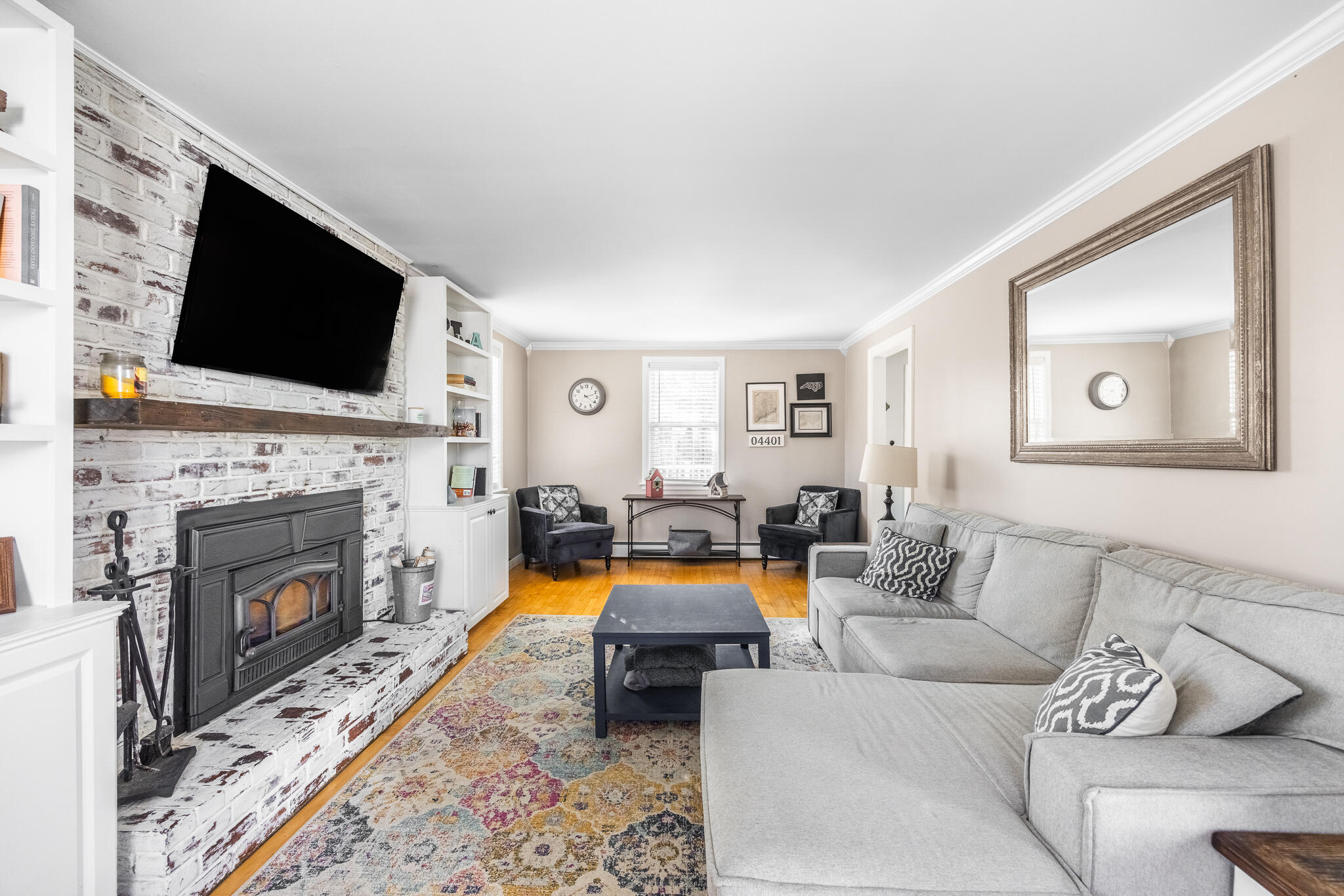 152 East Broadway Extension Bangor, ME 04401 - Photo 13 of 46 Living