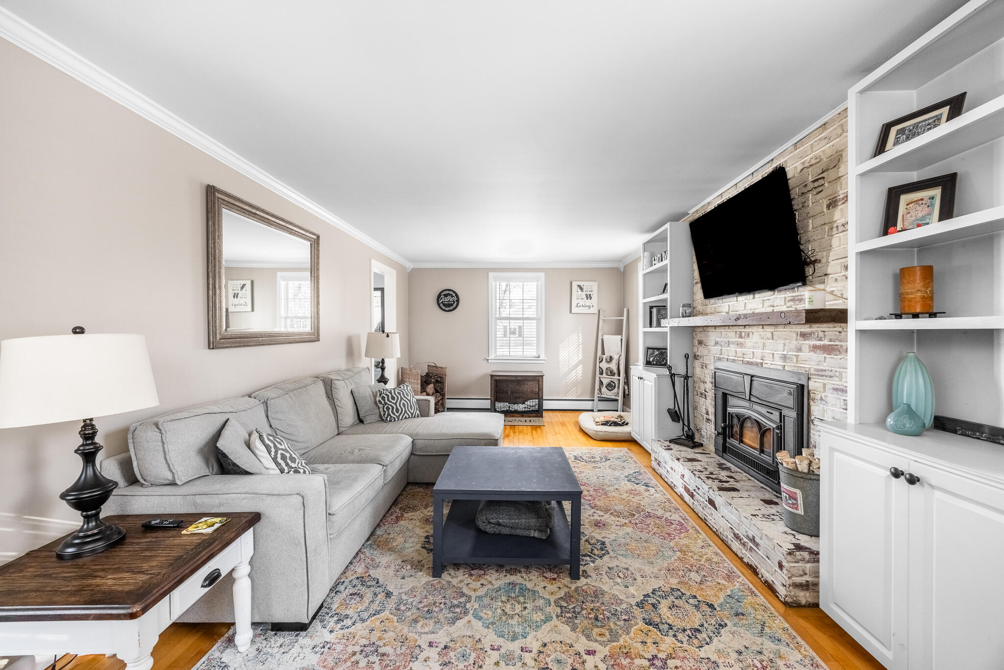 152 East Broadway Extension Bangor, ME 04401 - Photo 14 of 46 Living-2