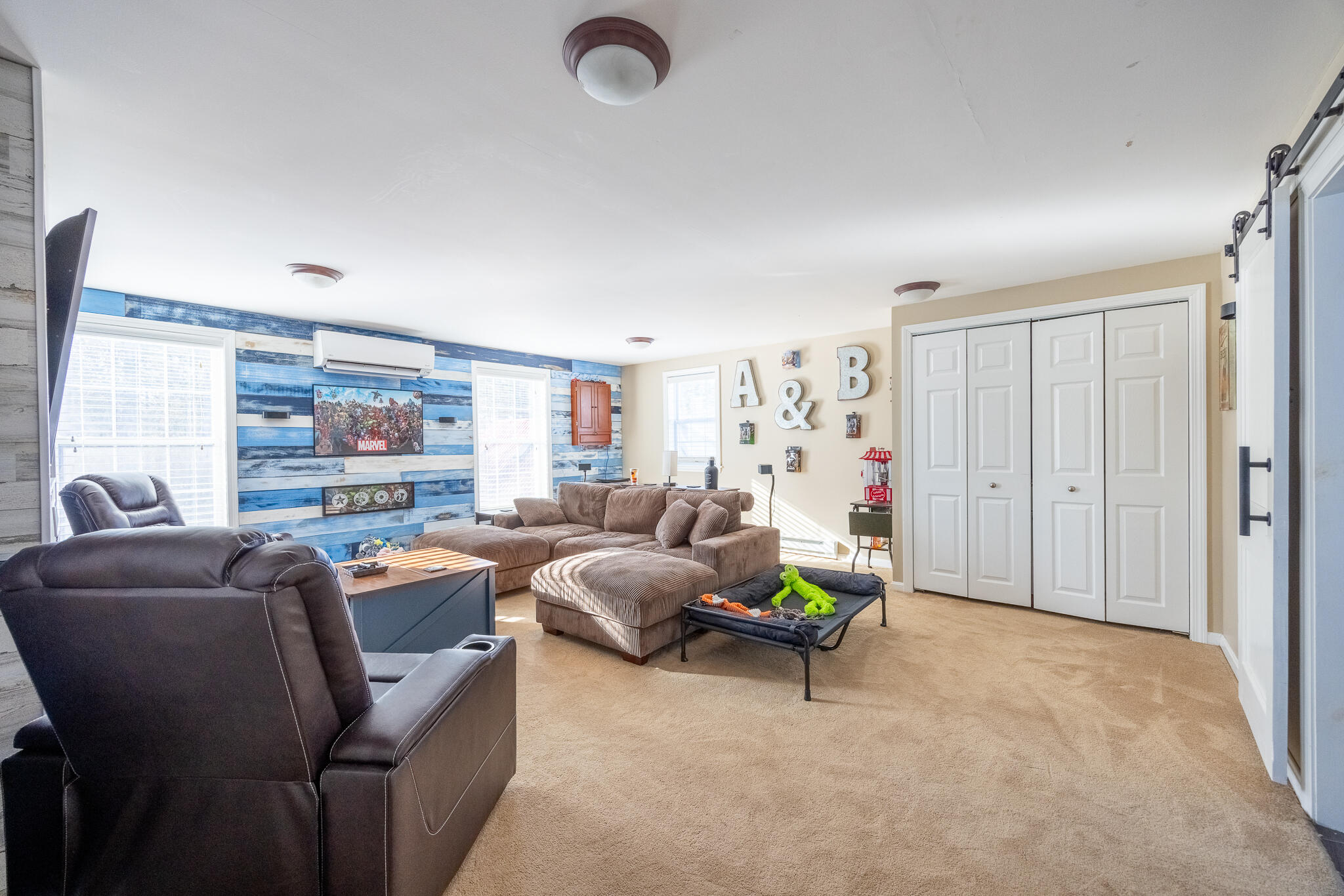 152 East Broadway Extension Bangor, ME 04401 - Photo 18 of 46 Upstairs Living-3