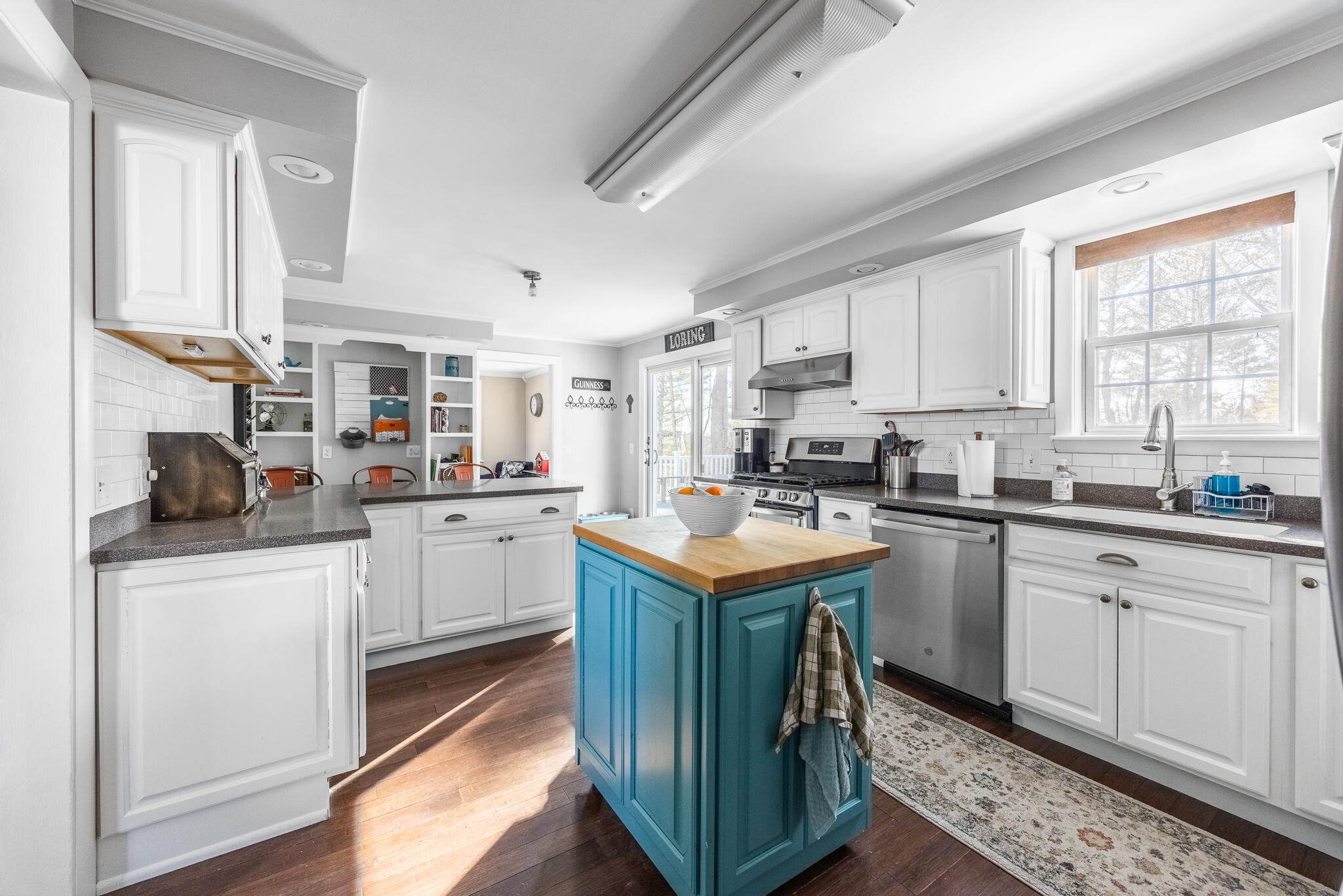 152 East Broadway Extension Bangor, ME 04401 - Photo 8 of 46 Kitchen