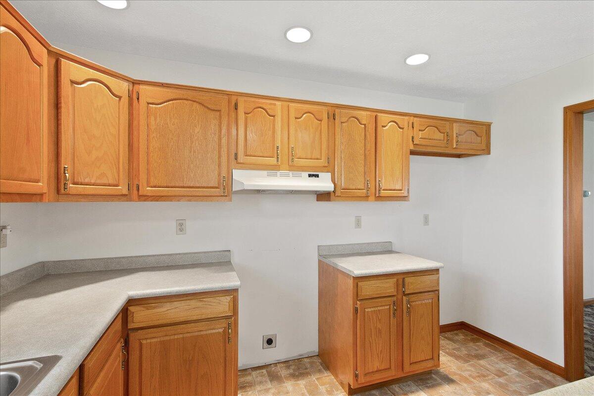 4972 Clark Road Urbana, OH 43078 - Photo 12 of 58