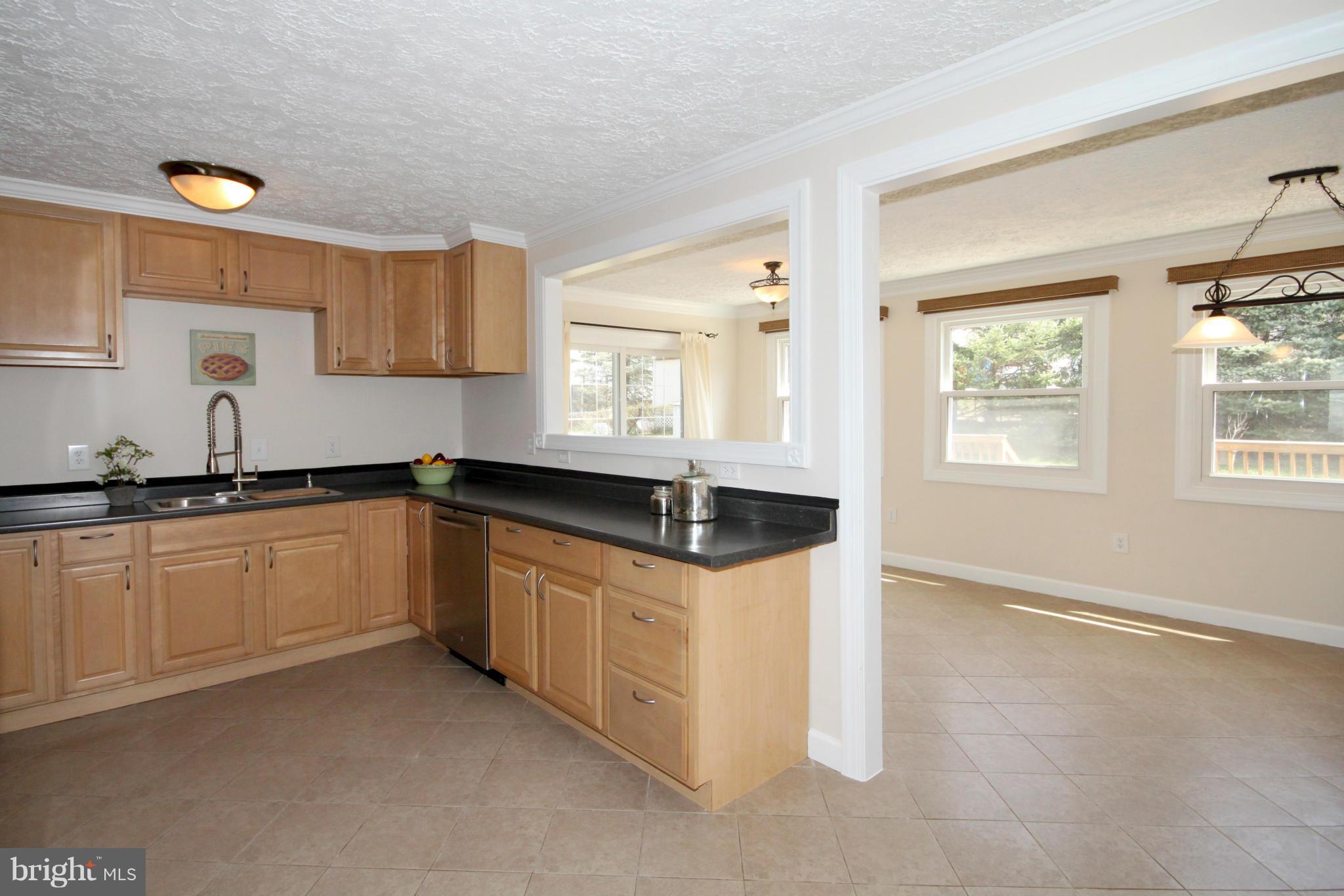 4307 Granby Road Woodbridge, VA 22193 - Photo 6 of 30 Kitchen