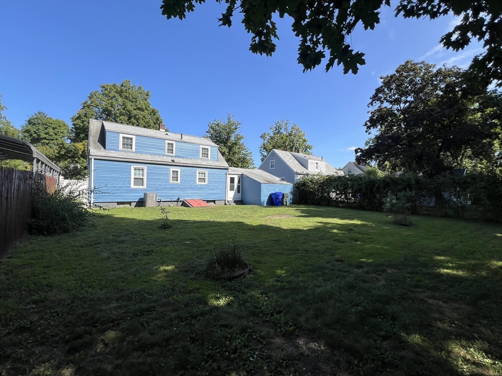 30 Lumae Street Springfield, MA 01119 - Photo 8 of 40 Gallery Image 8