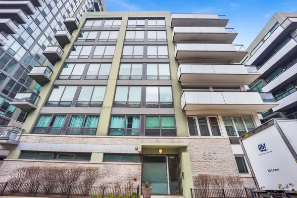 $3,700 | 660 West Wayman Street, Unit 304B, Chicago, IL 60661