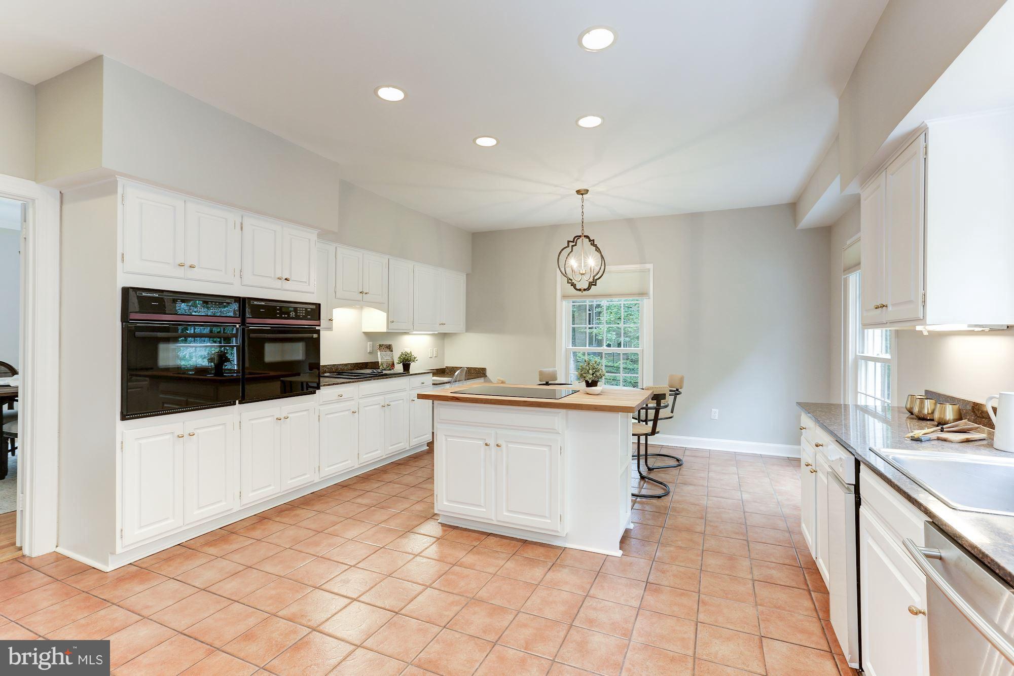1008 Union Church Road McLean, VA 22102 - Photo 13 of 30 Kitchen