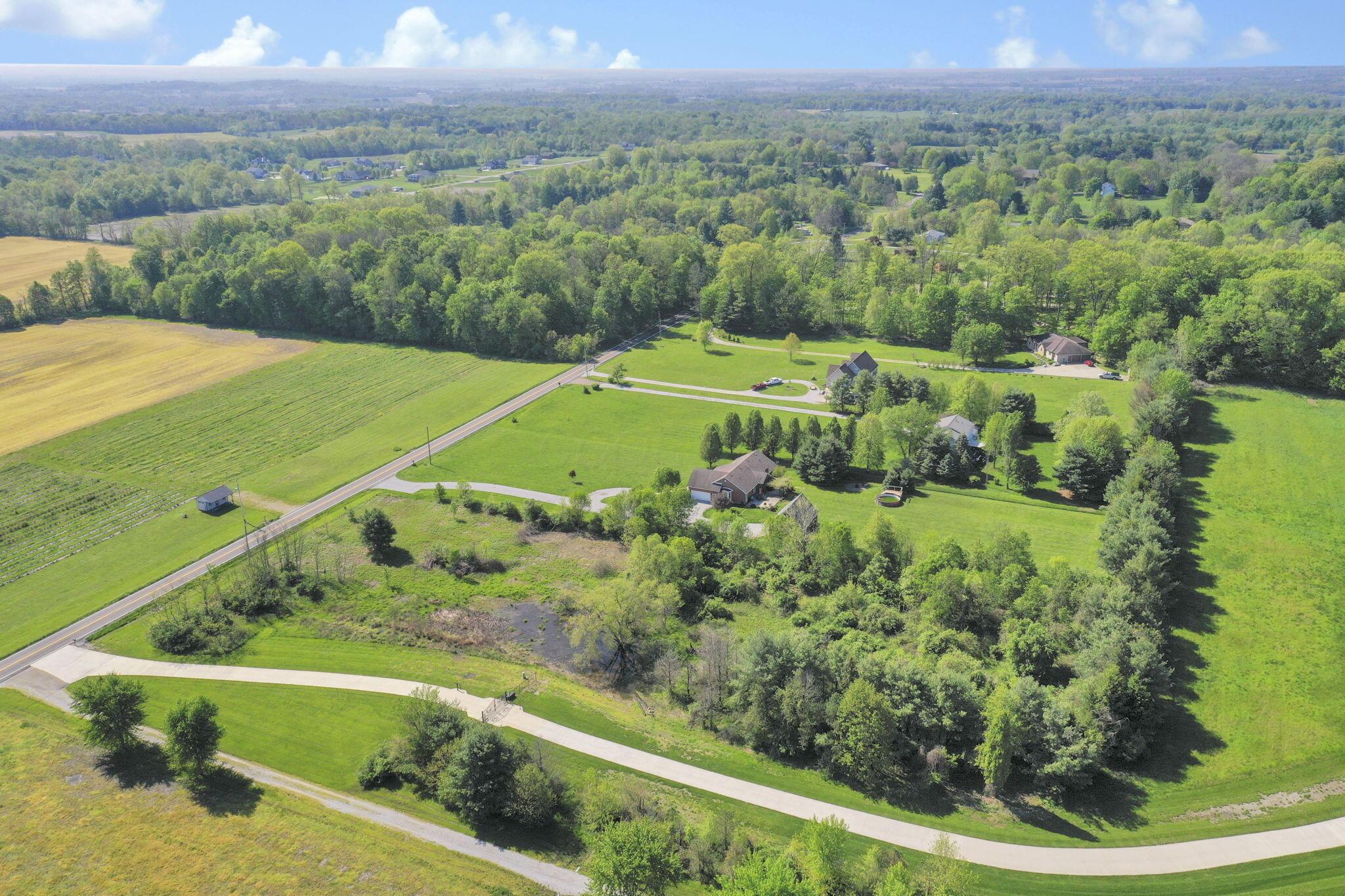 5764 Gale Road Southwest Pataskala, OH 43062 - Photo 13 of 15 19-web-or-mls-DJI_0223