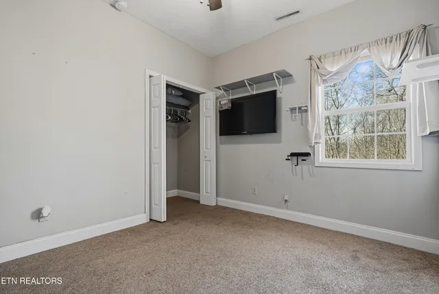 $359,000 | 3238 4 M Circle, Kodak, TN 37764