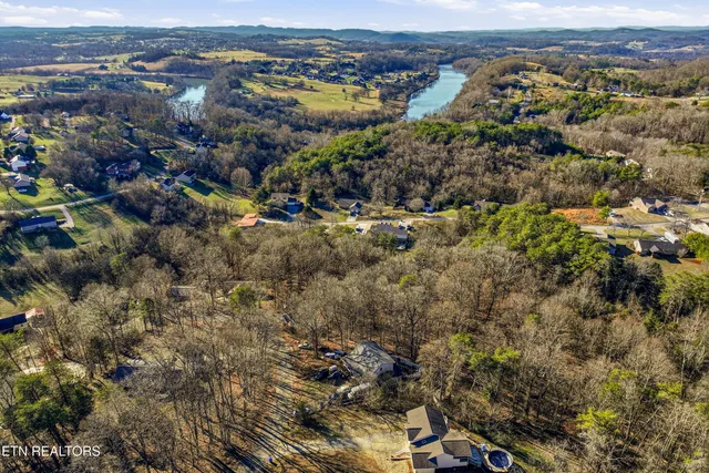 $359,000 | 3238 4 M Circle, Kodak, TN 37764