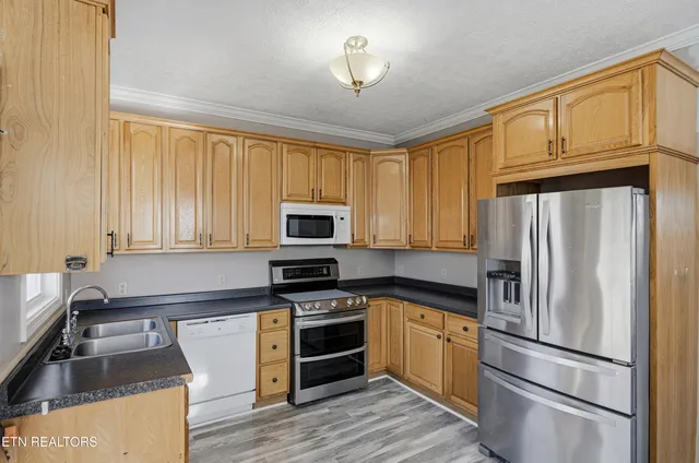 $359,000 | 3238 4 M Circle, Kodak, TN 37764