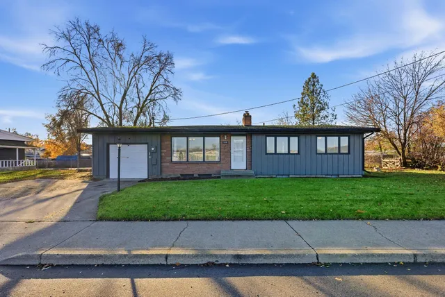 $415,000 | 7808 East Broadway Avenue, Spokane Valley, WA 99212