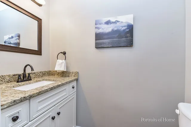 $640,000 | 344 Waxwing Avenue, Naperville, IL 60565