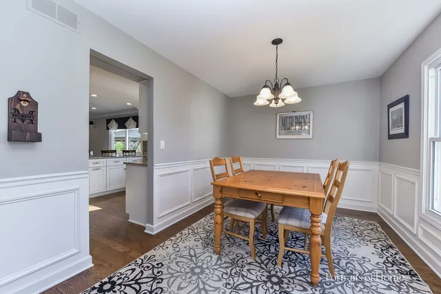 $640,000 | 344 Waxwing Avenue, Naperville, IL 60565