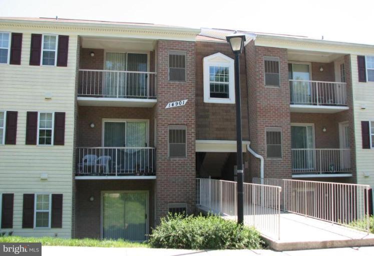 14901 Rydell Road, Unit 302 Centreville, VA 20121 - Photo 1 of 13 Exterior (Main)