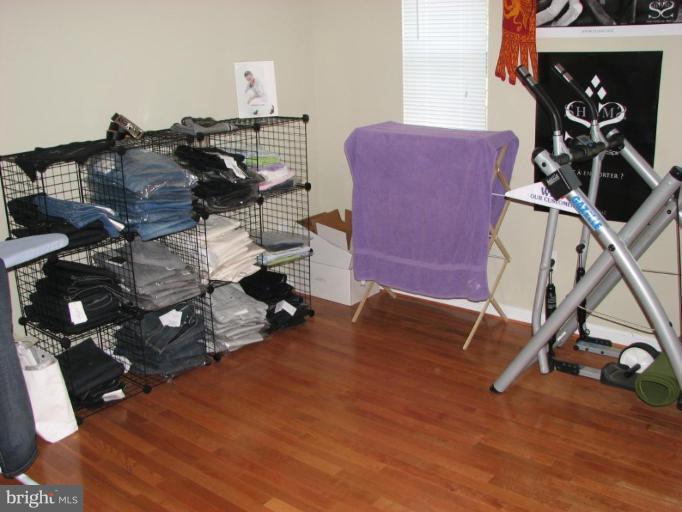 14901 Rydell Road, Unit 302 Centreville, VA 20121 - Photo 11 of 13 Bedroom #1