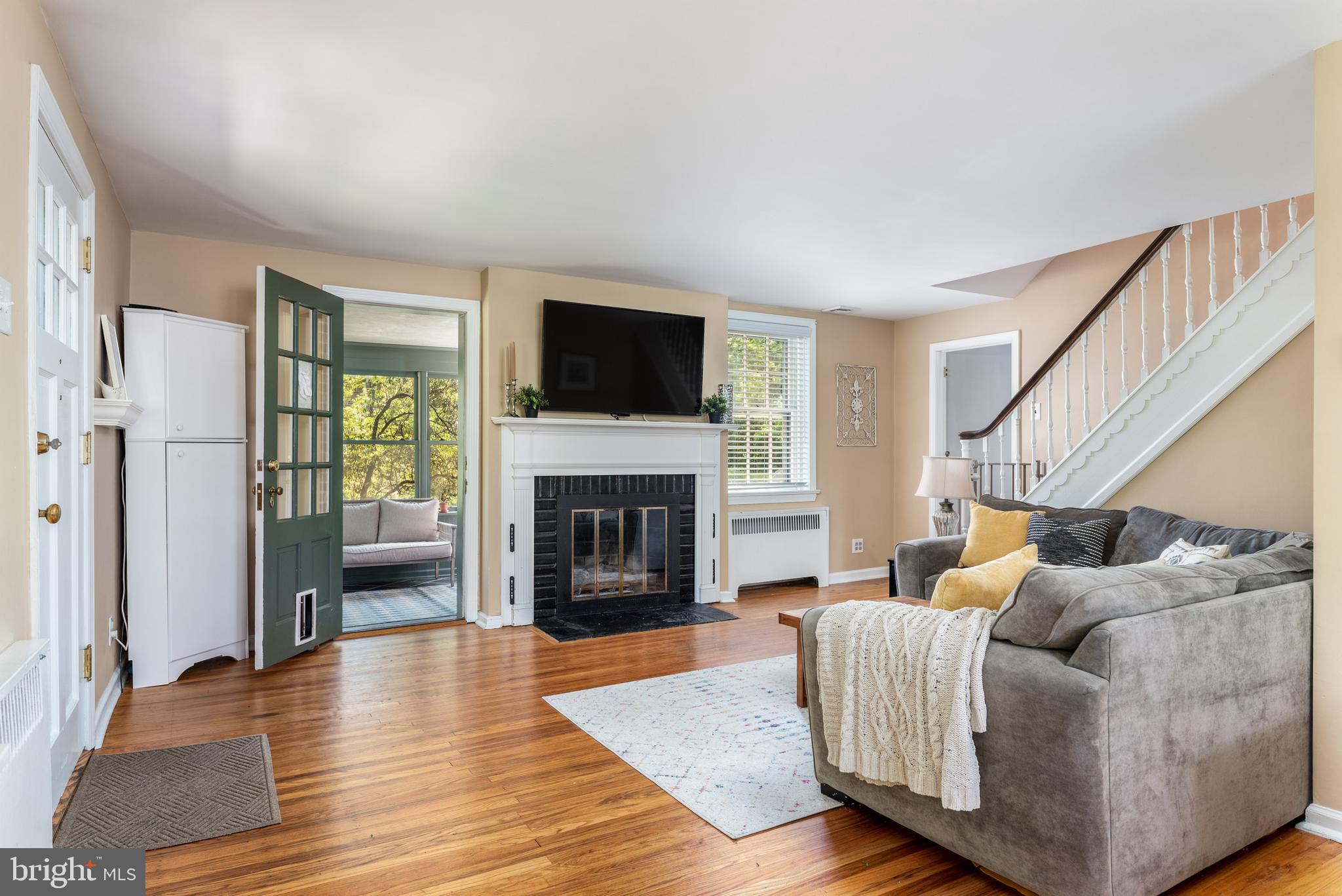 49 Green Valley Road Wallingford, PA 19086 - Photo 4 of 45