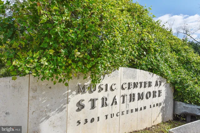 $829,900 | 4828 Cloister Drive, Rockville, MD 20852