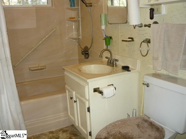 420 Runnymede Road Pickens, SC 29671 - Photo 8 of 12 Gallery Image 8