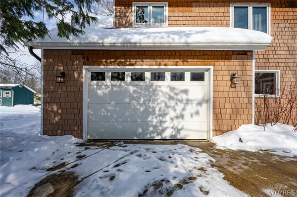 $324,900 | 170 Rosewood Avenue, Evans, NY 14006