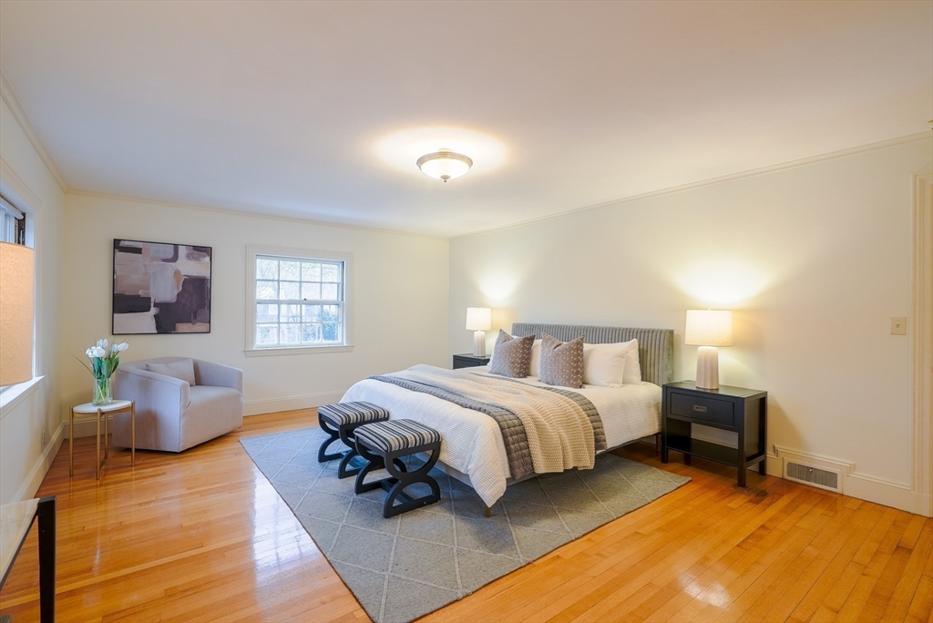 35 Littlefield Road Newton, MA 02459 - Photo 7 of 42