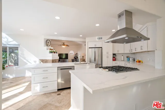 $2,100,000 | 22421 Birchcrest, Mission Viejo, CA 92692