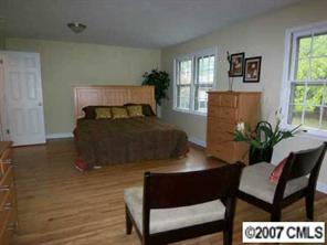 3815 Chevington Road Charlotte, NC 28226 - Photo 6 of 8 Gallery Image 6