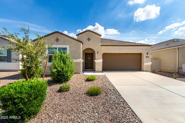 $395,000 | 5267 East Diatomite Drive, San Tan Valley, AZ 85143