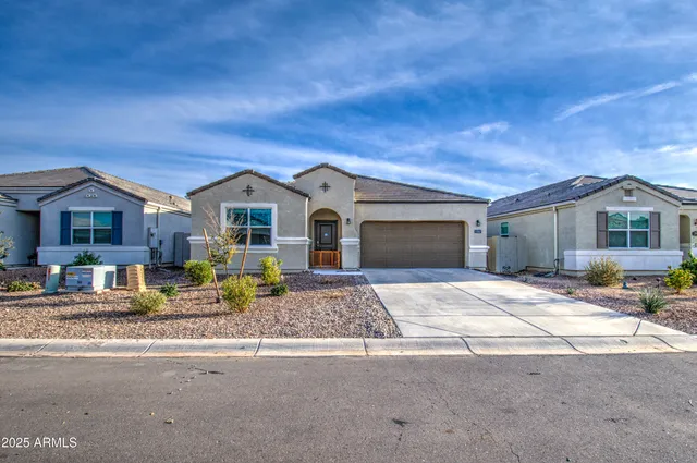 $395,000 | 5267 East Diatomite Drive, San Tan Valley, AZ 85143