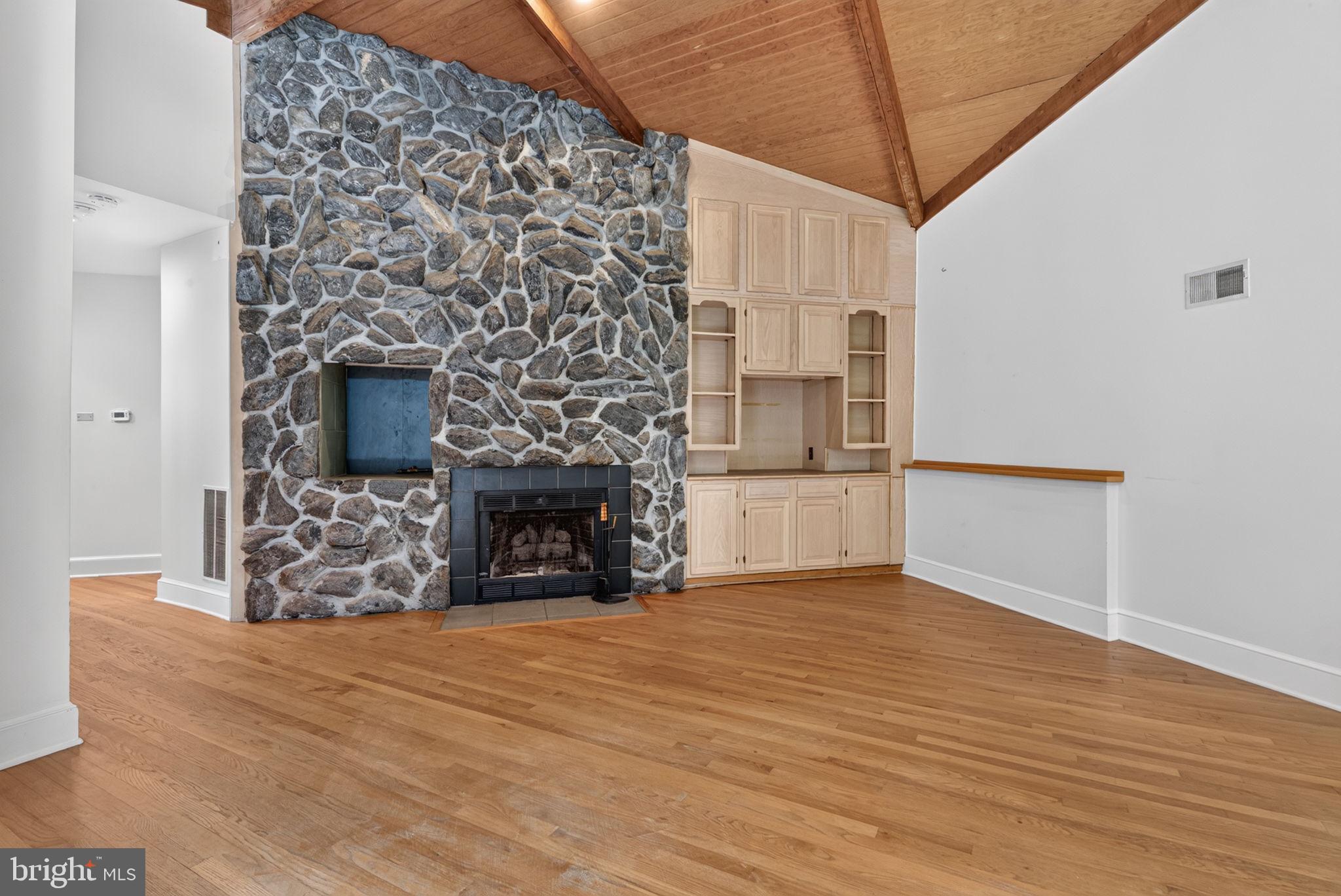 2963 Albemarle Street Northwest Washington, DC 20008 - Photo 19 of 45