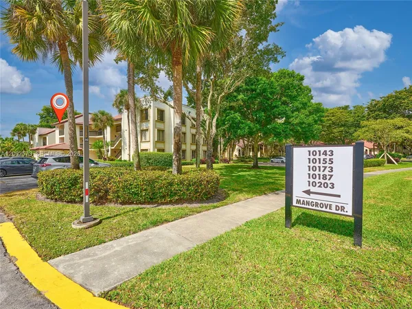 $2,500 | 10143 Mangrove Drive, Unit 303, Boynton Beach, FL 33437