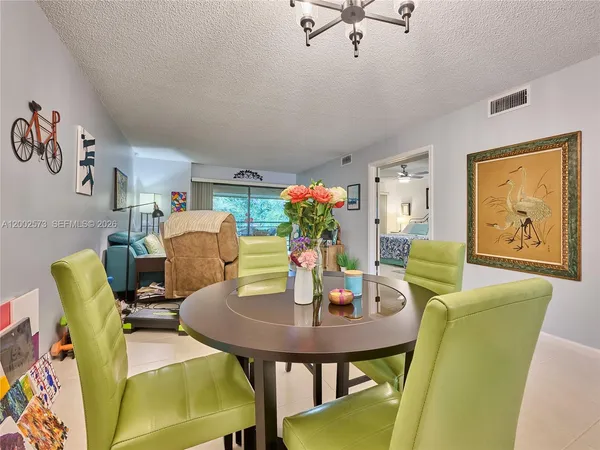 $2,500 | 10143 Mangrove Drive, Unit 303, Boynton Beach, FL 33437