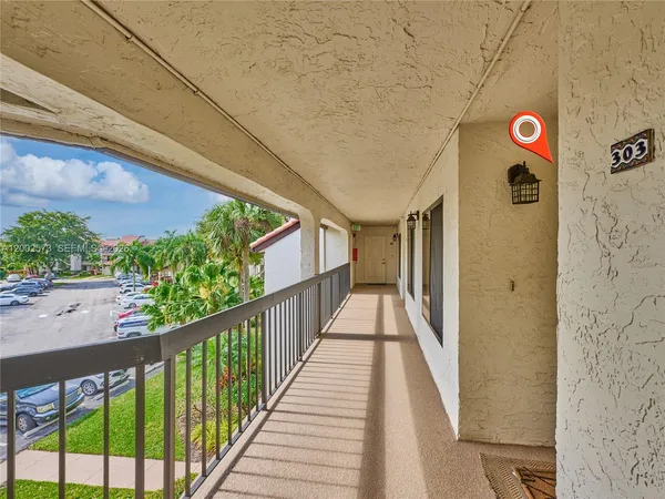$2,500 | 10143 Mangrove Drive, Unit 303, Boynton Beach, FL 33437