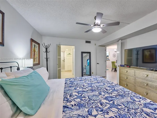 $2,500 | 10143 Mangrove Drive, Unit 303, Boynton Beach, FL 33437